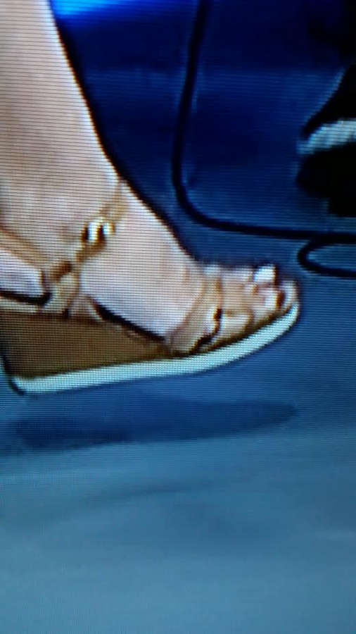 Mariana Gross Feet