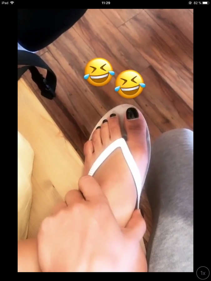 Metisha Schaefer Feet