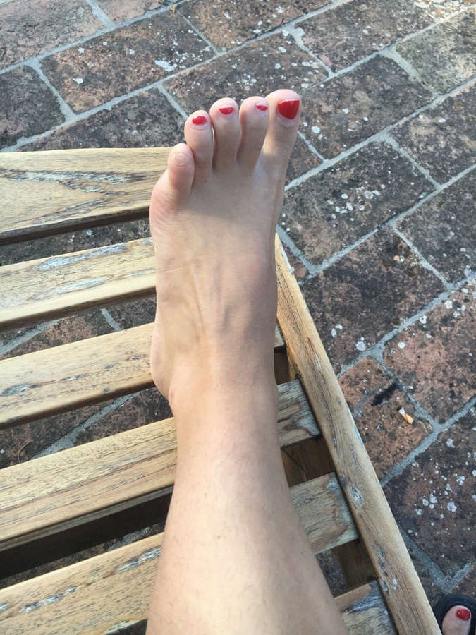 Lily Allen Feet