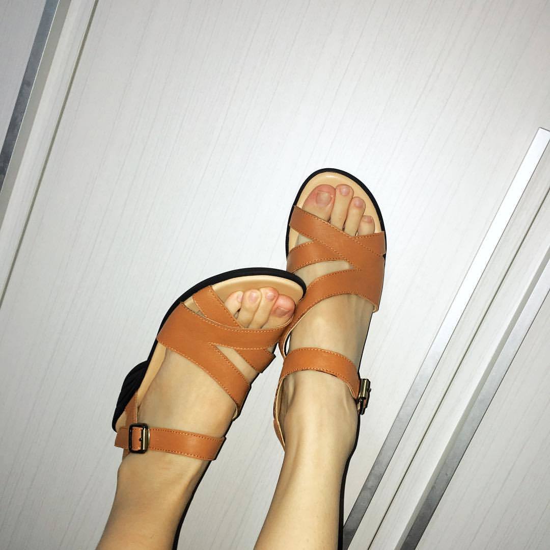 Layla Ong Feet