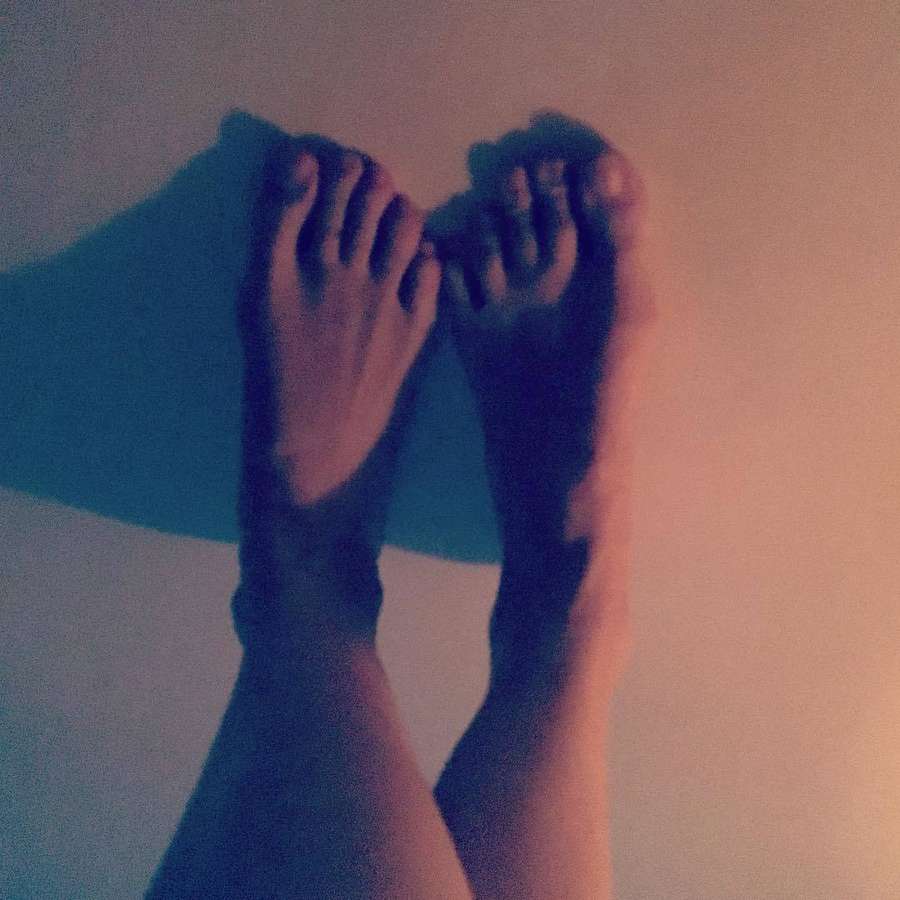 Emmanuelle Bouaziz Feet