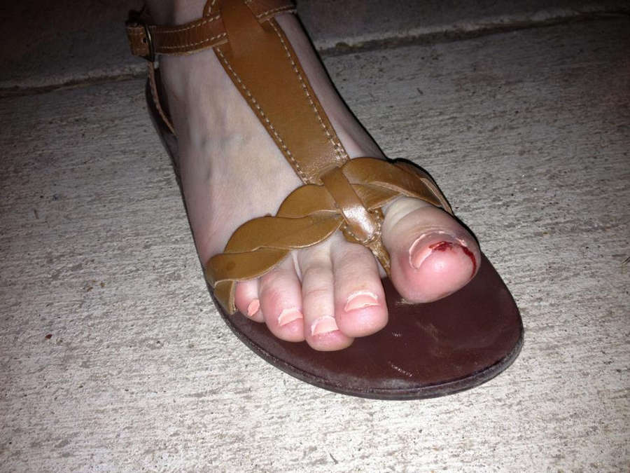 Lauren Mayberry Feet