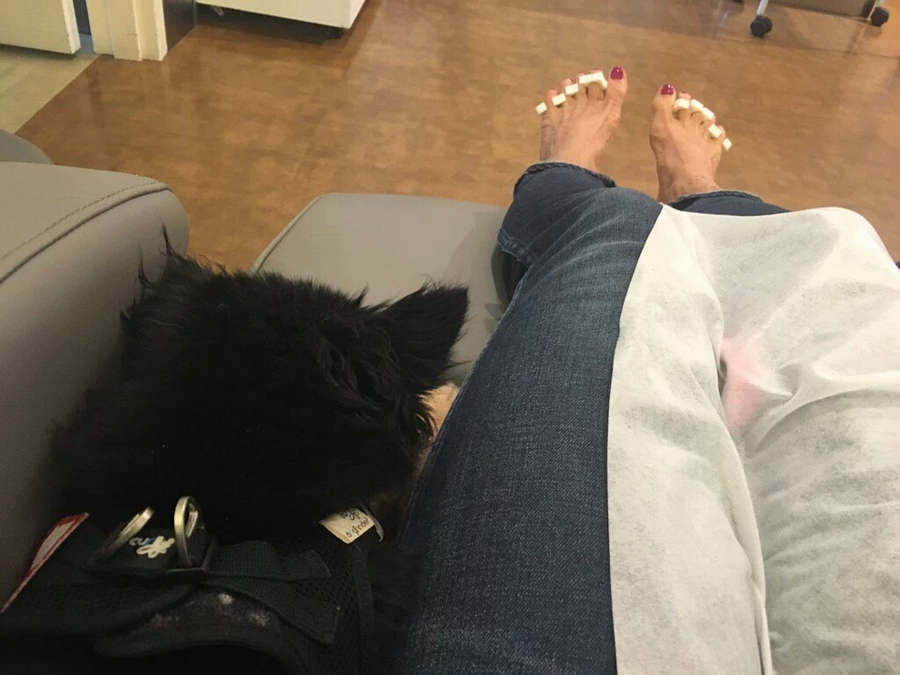 Hilary Farr Feet