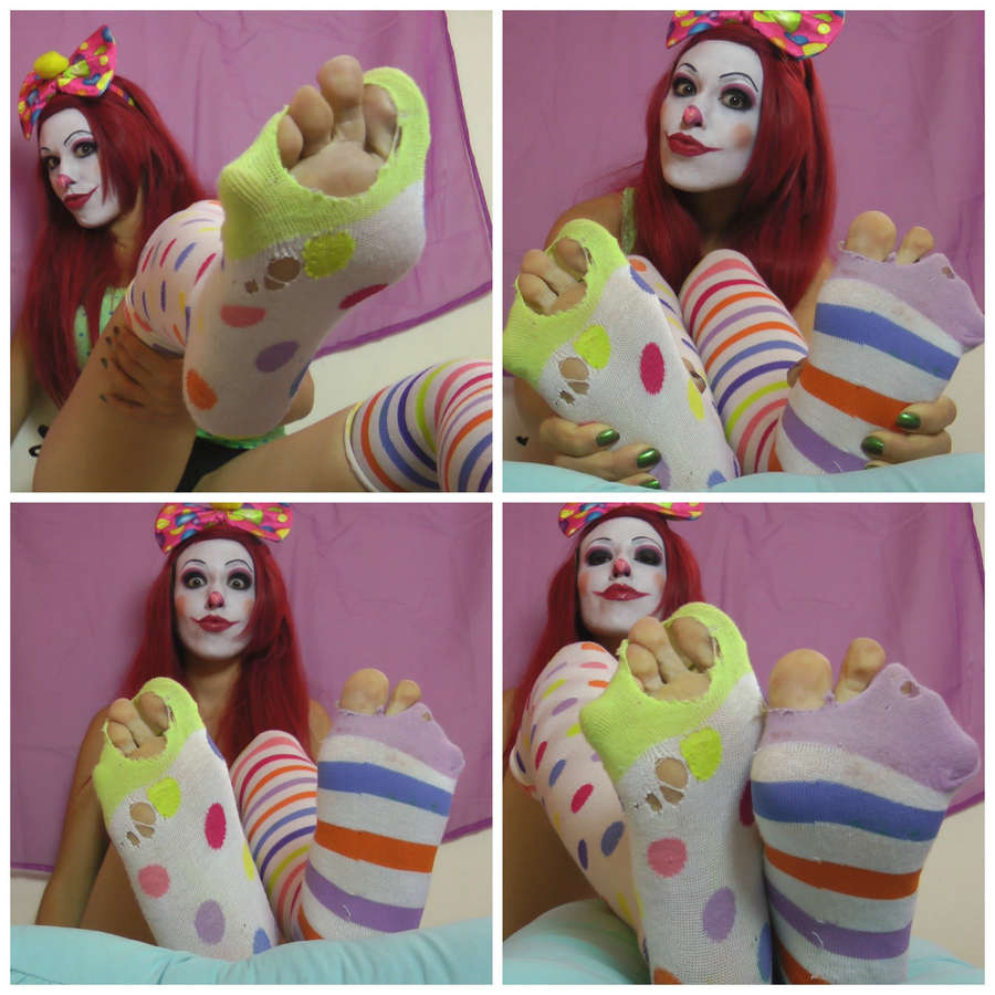 Kitzi Klown Feet
