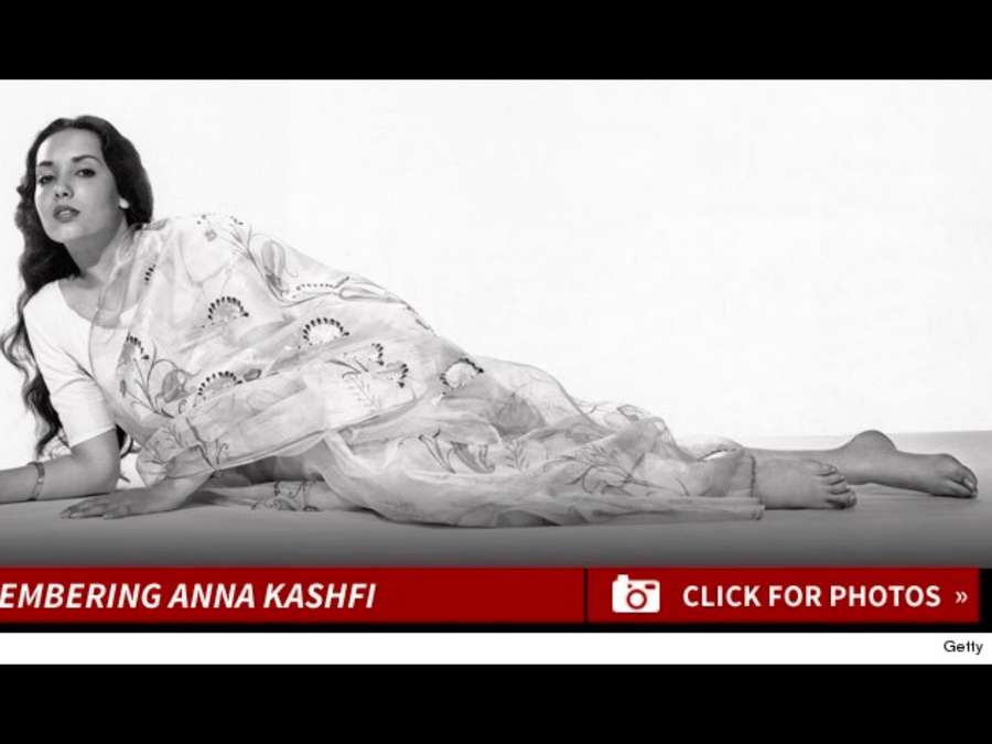 Anna Kashfi Feet