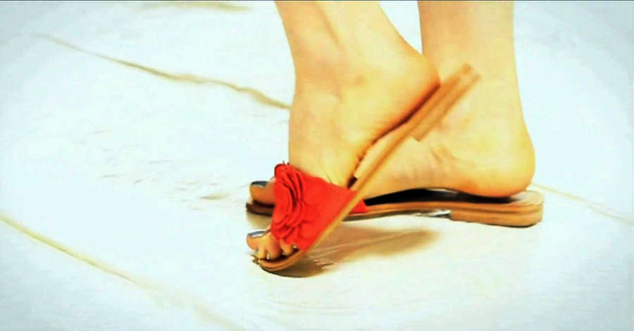 Mariana Ximenes Feet