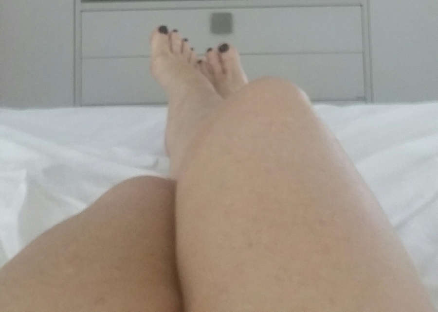 Silvia Suller Feet