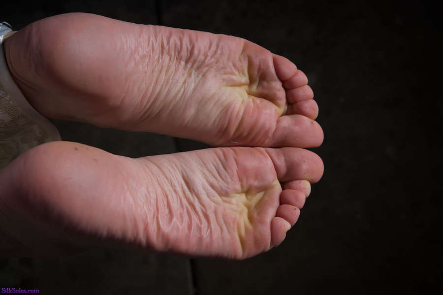 Anita De Bauch Feet
