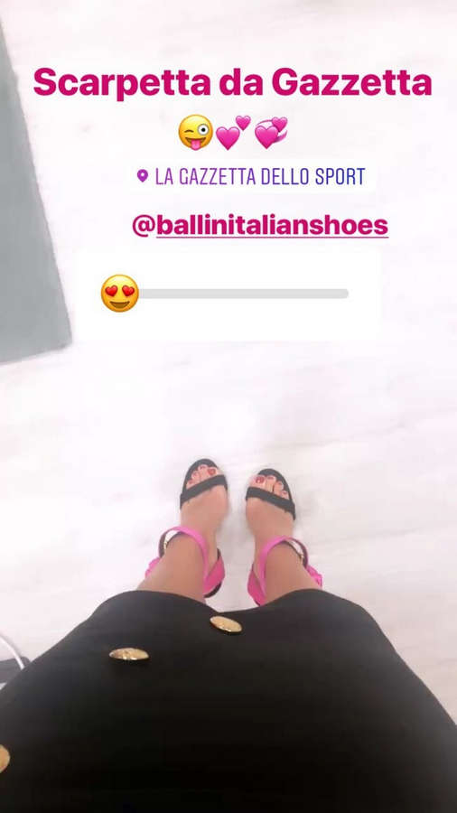 Eva Gini Feet
