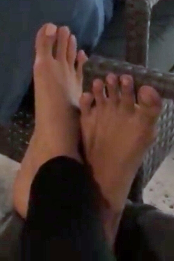 Nicole Mejia Feet