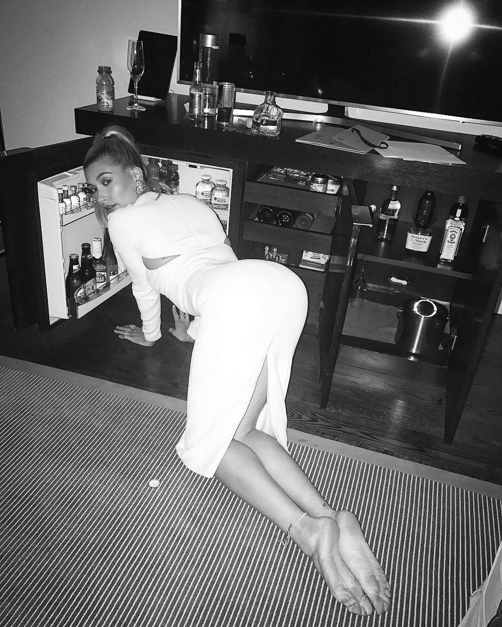 celebrity feet pictures from Hailey Bieber Feet (10 photos) .