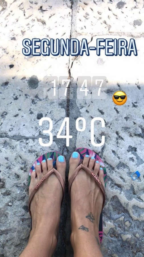 Jessica Athayde Feet