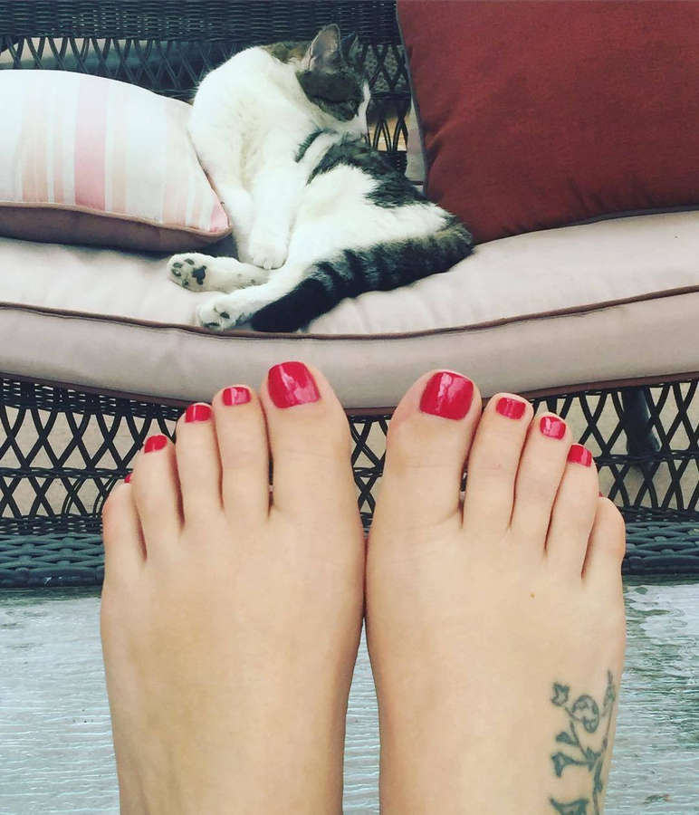 Anastasia Pierce Feet