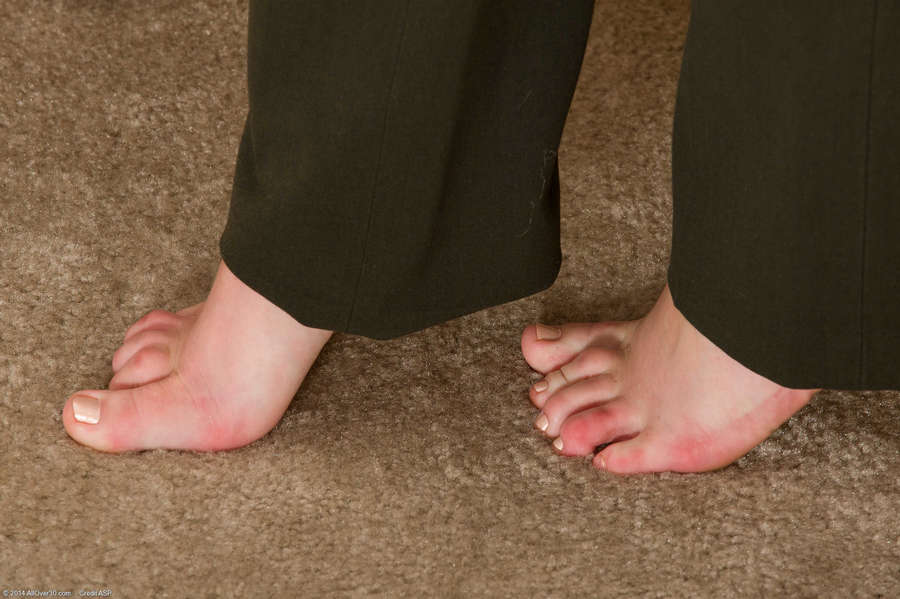 Sarah Shevon Feet