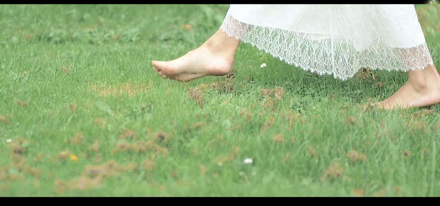 Clara Huet Feet
