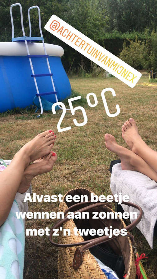Apolonia Van Veen Feet