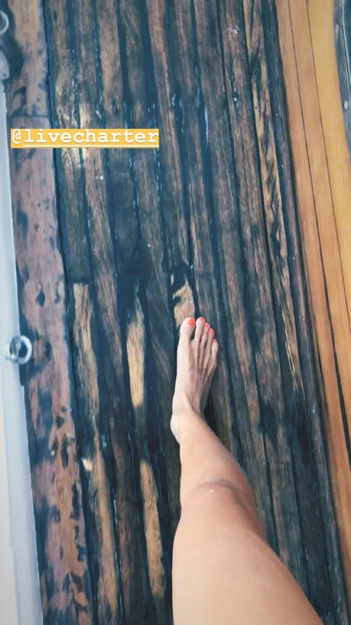 Valentina Fradegrada Feet