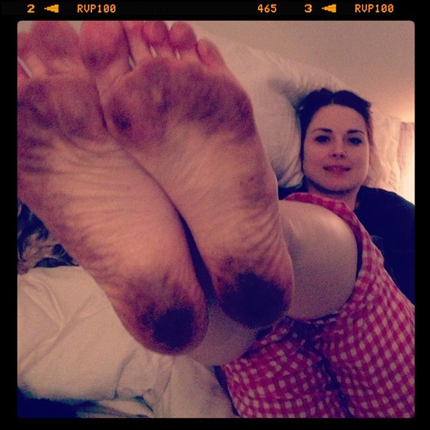celebrity feet pictures from Alexandra Breckenridge Feet (9 photos) .