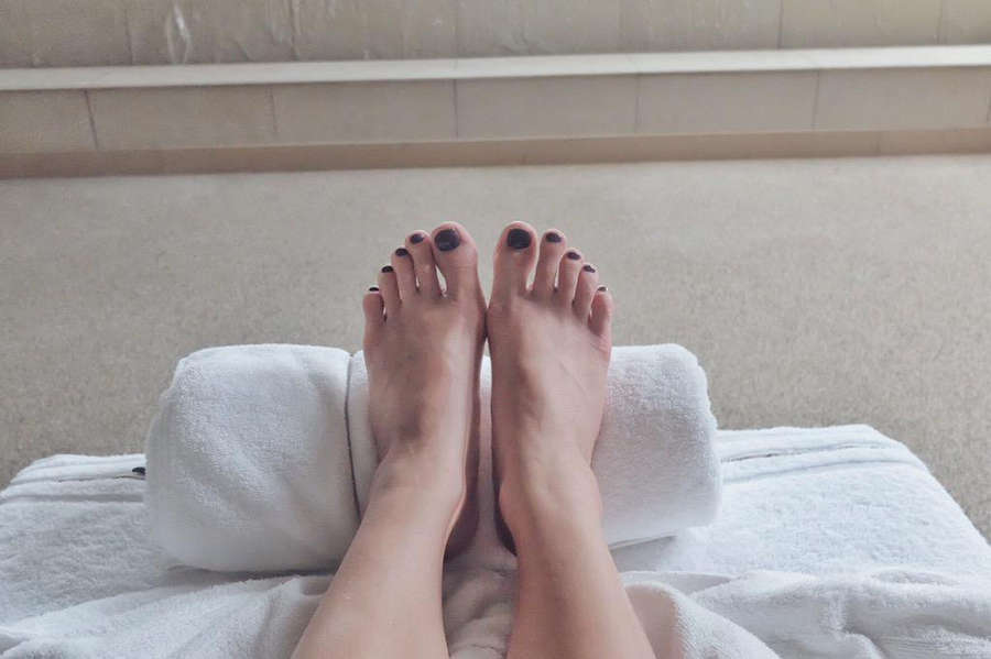 Chanel Hurlin Feet