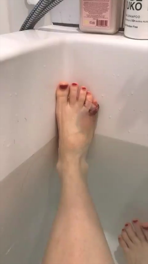 Esther Povitsky Feet. 