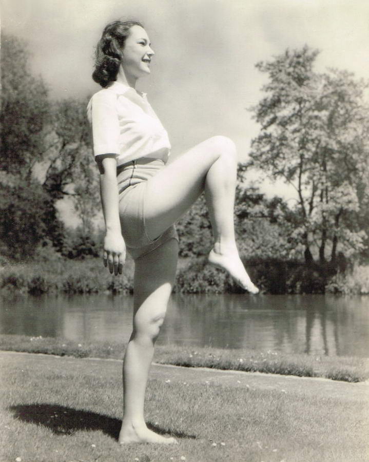 June Duprez Feet