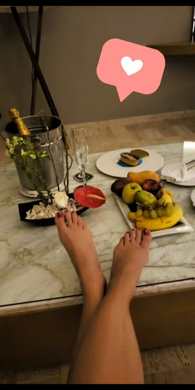 Karina Correa Feet