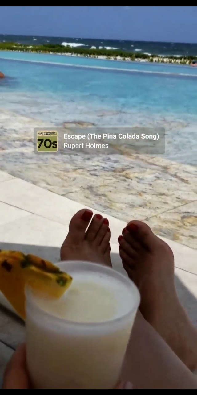 Karina Correa Feet