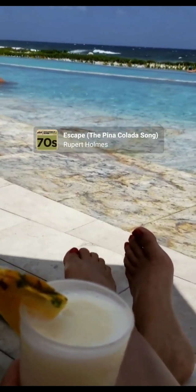 Karina Correa Feet