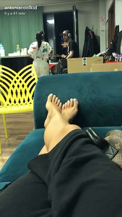 Antonia Feet