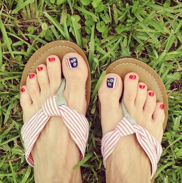 celebrity feet pictures from Korie Robertson Feet (7 photos) .
