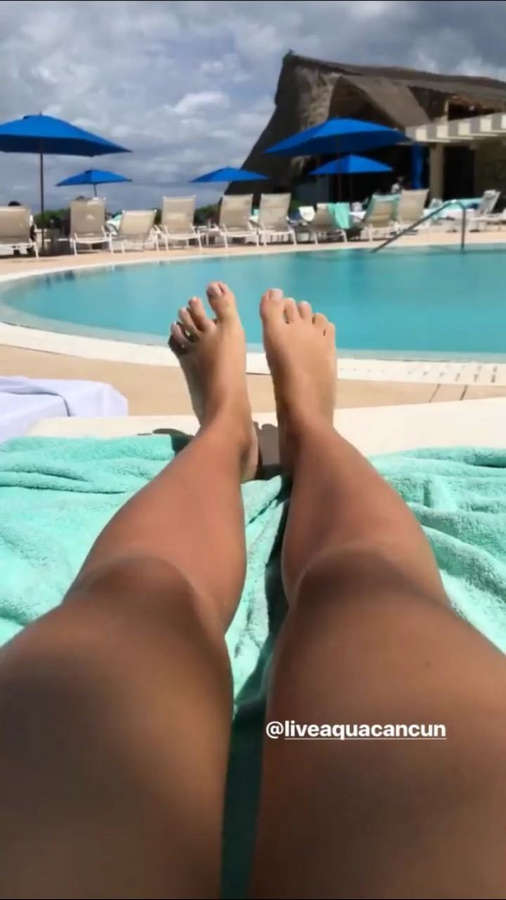 Marcela Fetter Feet