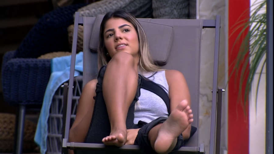 Hariany Almeida Feet