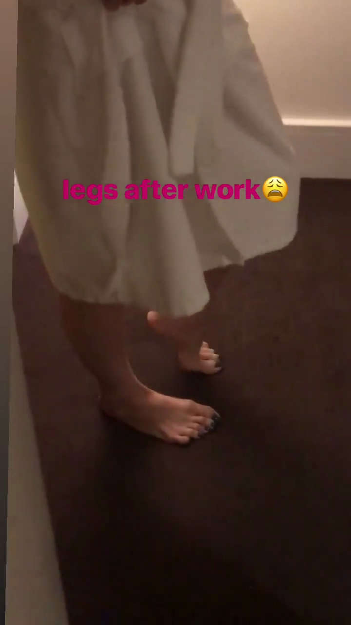 Nina Kraviz Feet