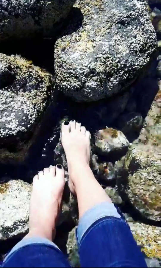 Diletta Leotta Feet