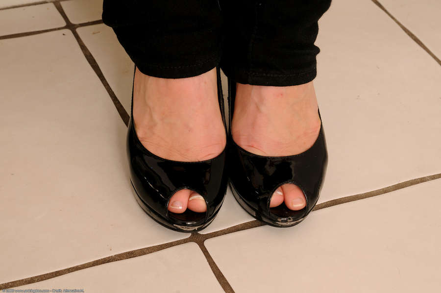 Joanna Mahaffy Feet