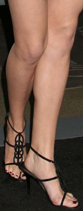 Danielle Panabaker Feet