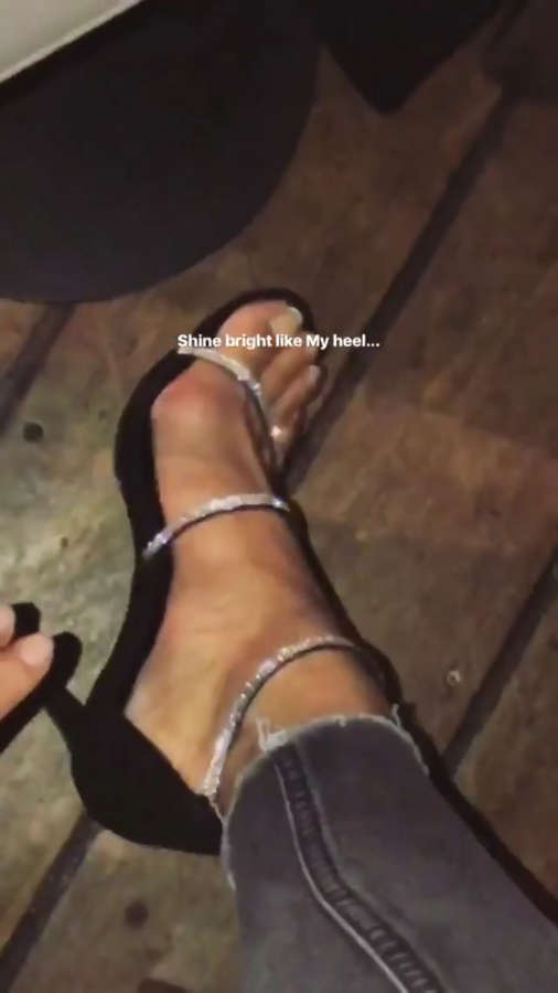 Lois Hoeboer Feet