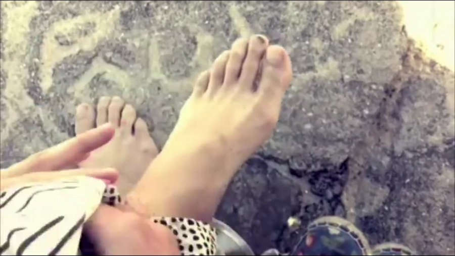 Mallu Magalhaes Feet