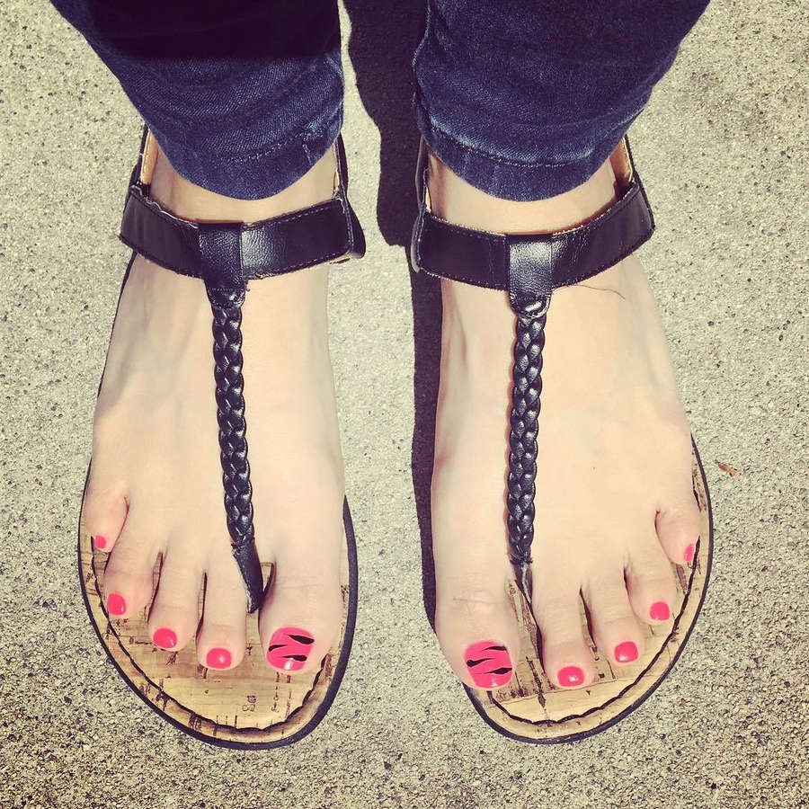 Sarah Atwood Feet