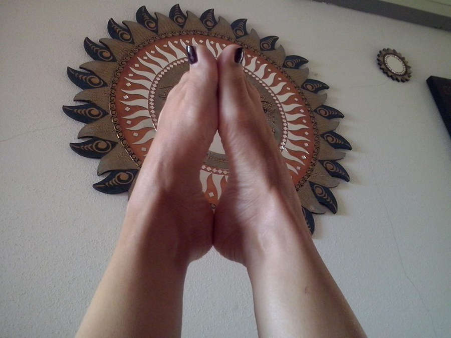 Iliana Calabro Feet