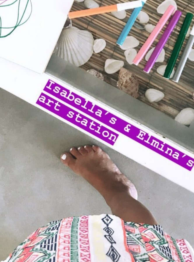 Eliana Chrysikopoulou Feet