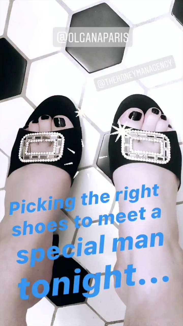 Michelle Trachtenberg Feet