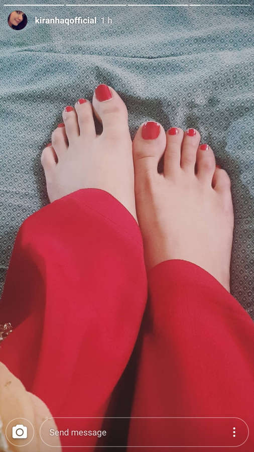 Kiran Haq Feet