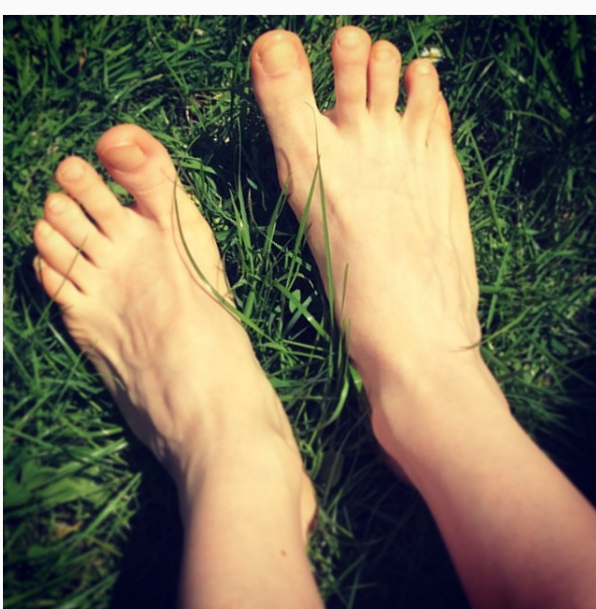 Olivia Popica Feet