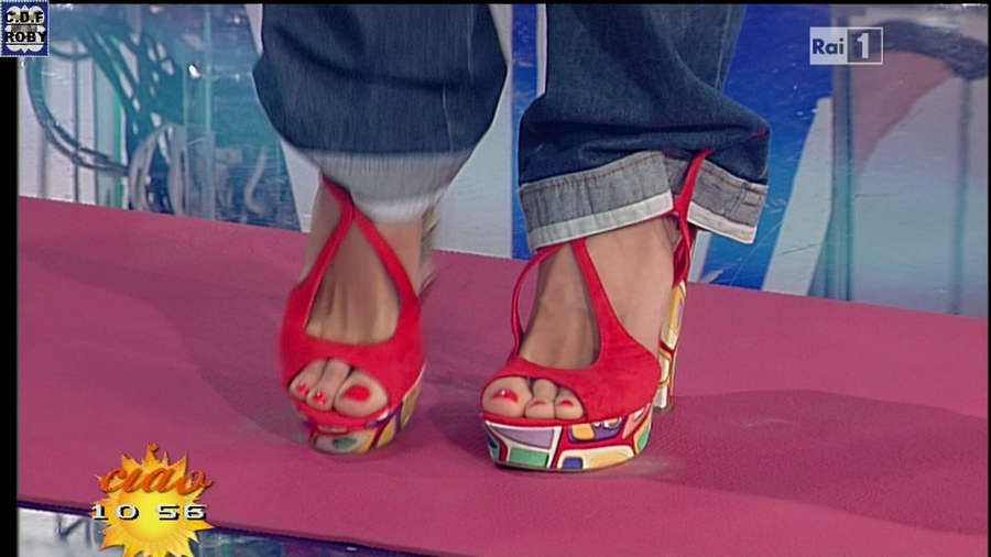 Ingrid Muccitelli Feet