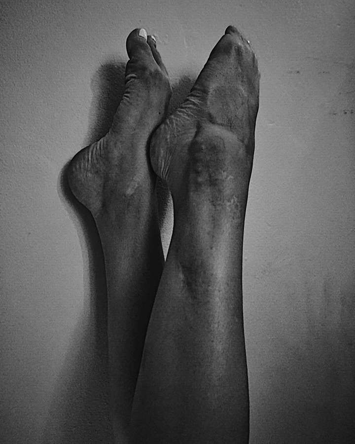 Linsey Godfrey Feet