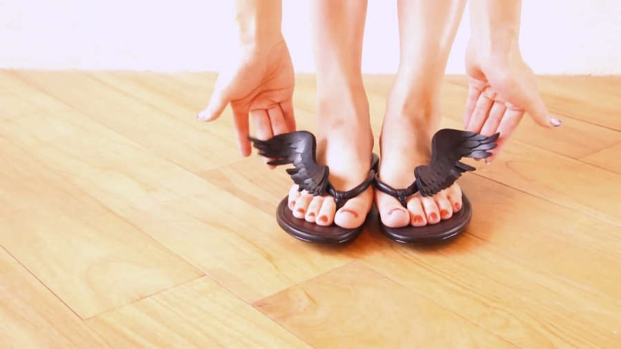 Asahi Sasaki Feet