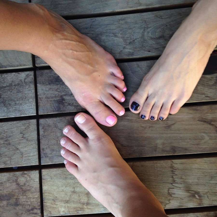 Danielle Greenup Feet