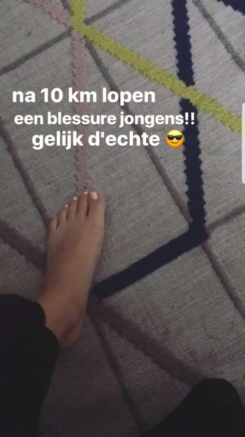Julie Van Den Steen Feet