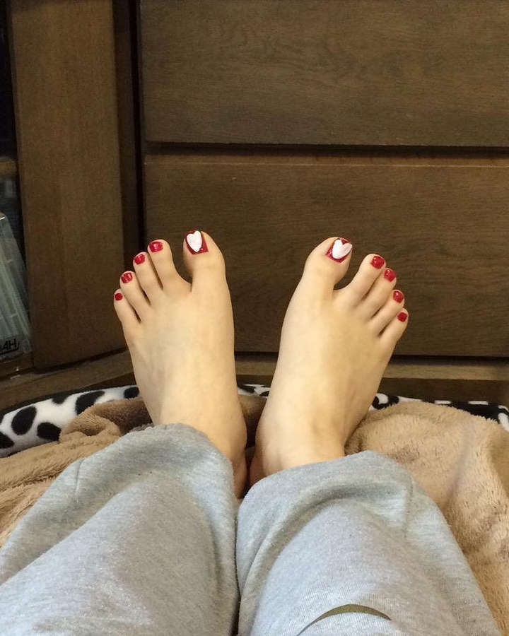 Suzuran Yamauchi Feet